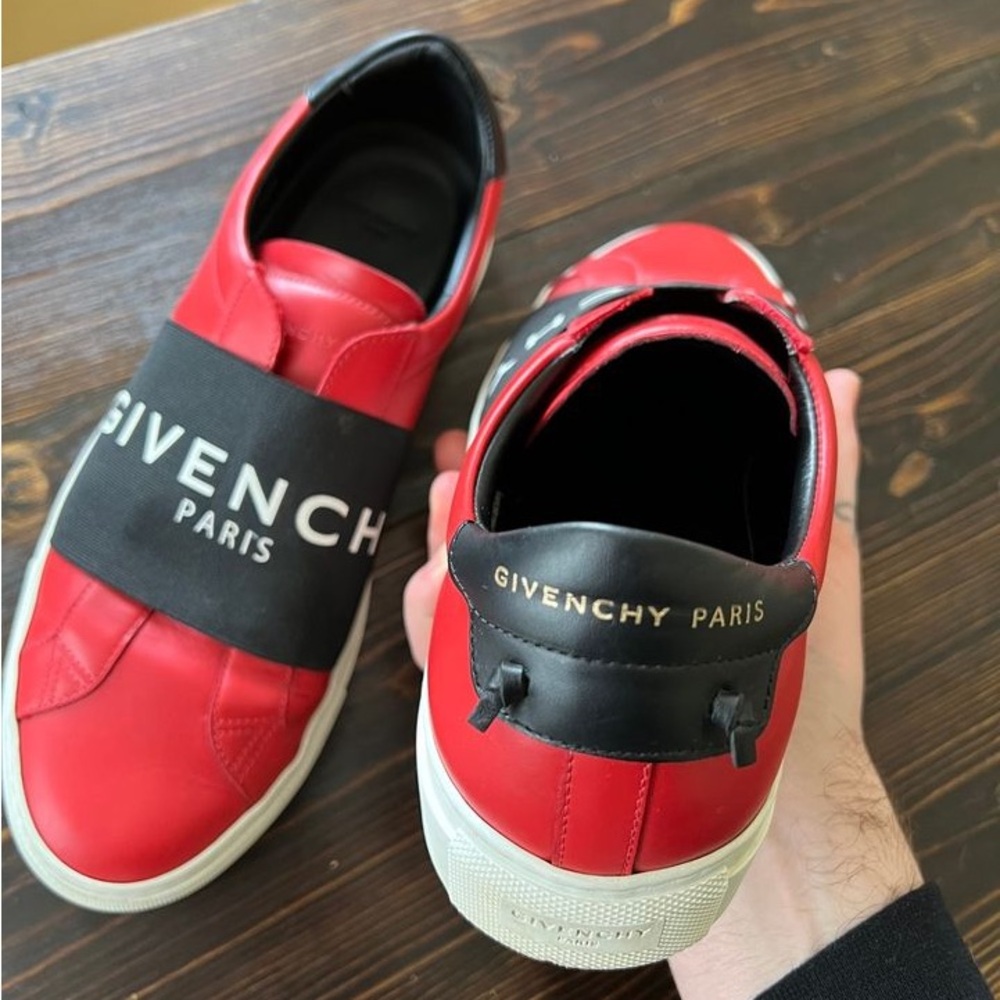 Givenchy City Sport Sneakers - Mens 9